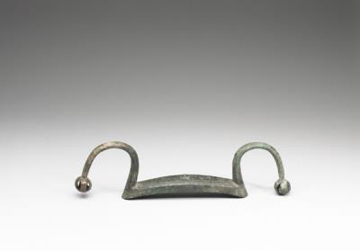 图片[3]-Bow-shaped object with cicada pattern, late Shang to early Western Zhou period, c. 11th century BCE-China Archive